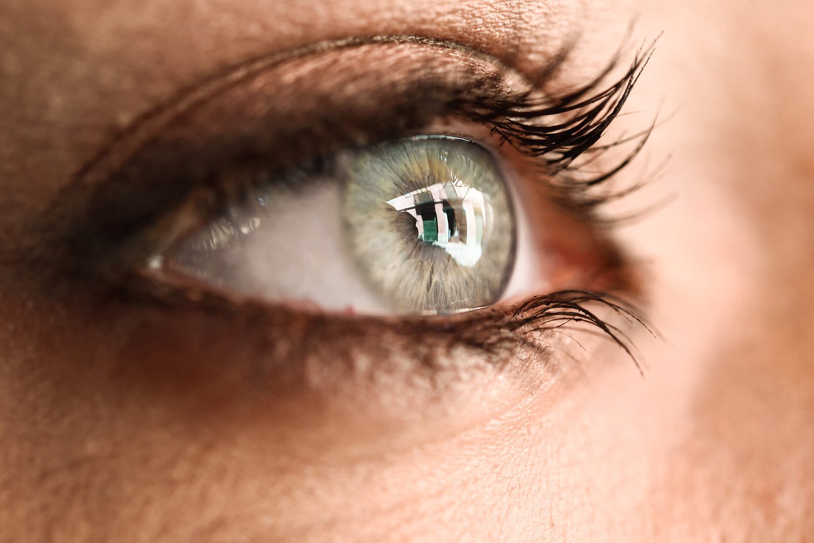 Πόσο ασφαλές είναι το laser μυωπίας; Πιθανοί κίνδυνοι και επιπλοκές